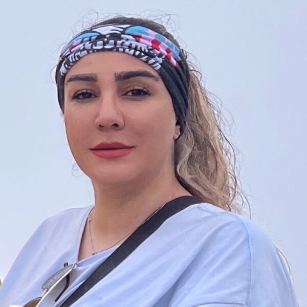 روژان حیاتی